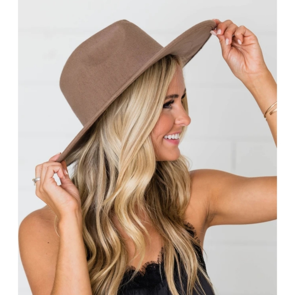 Women's wide brim stiff hats
